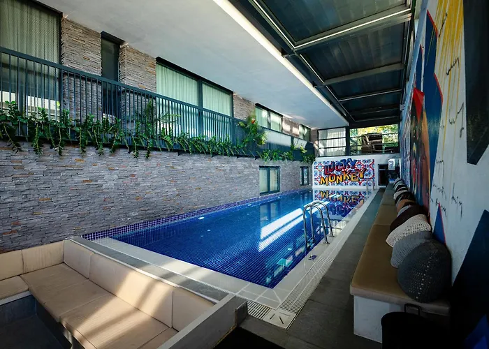 Hotel Lucky Monkey 3*