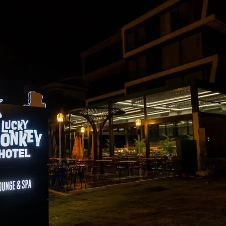 Lucky Monkey Hotel 3*