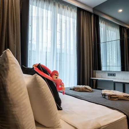 Lucky Monkey 3* Antalya