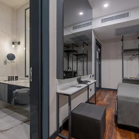 Lucky Monkey ホテル 3*