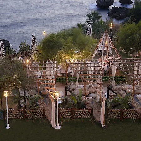 Lucky Monkey ホテル