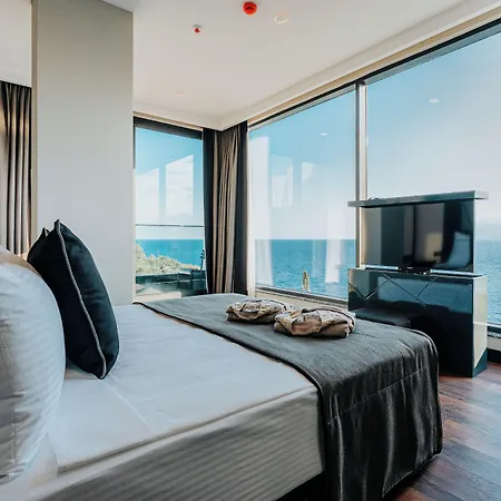 Hotel Lucky Monkey