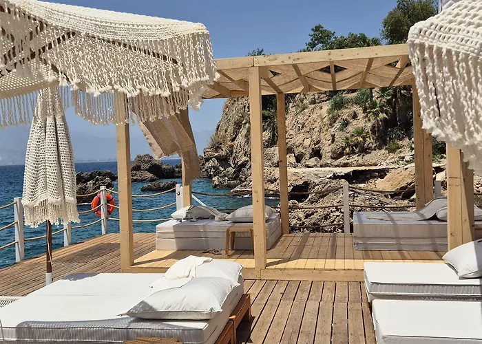 מלון Lucky Monkey 3*